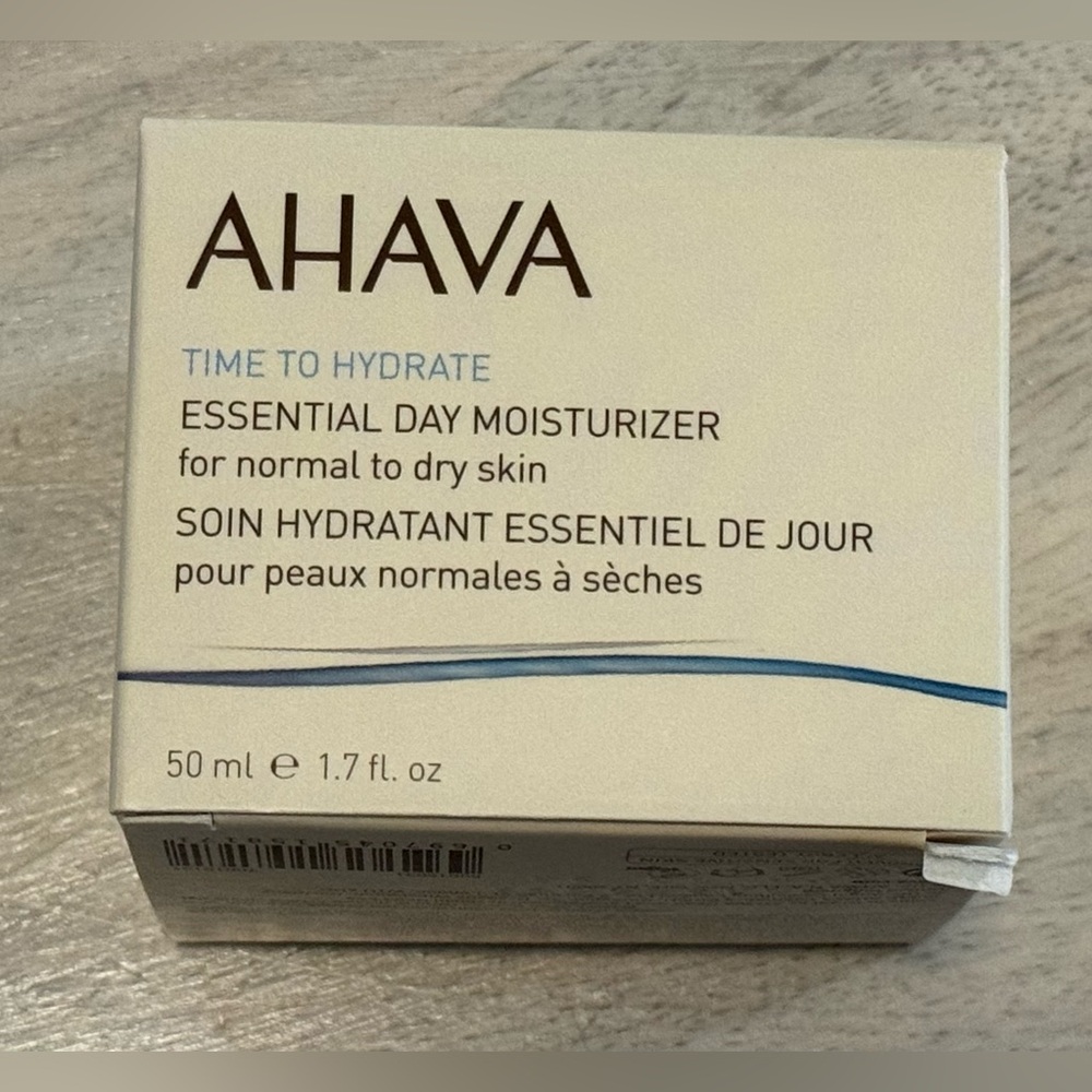 AHAVA Time to Hydrate Essential Day Moisturizer